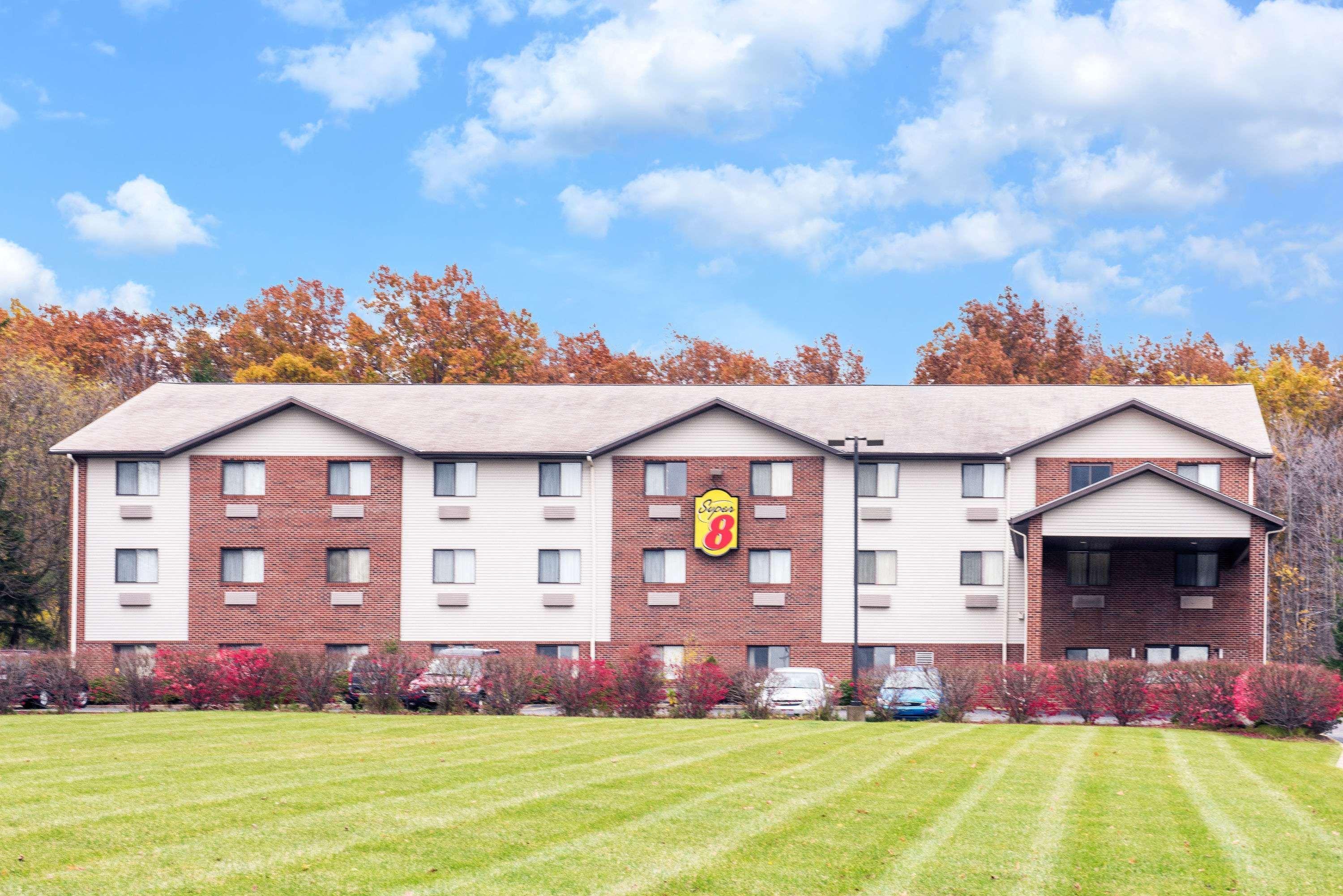 Super 8 By Wyndham Richfield Cleveland Hotel Ngoại thất bức ảnh